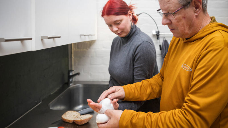 Anvisning för första hjälpen: stoppa blödning