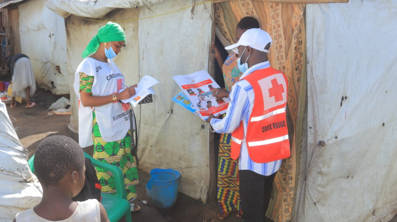 Röda Korset arbetar för att stoppa smittspridningen av ebola