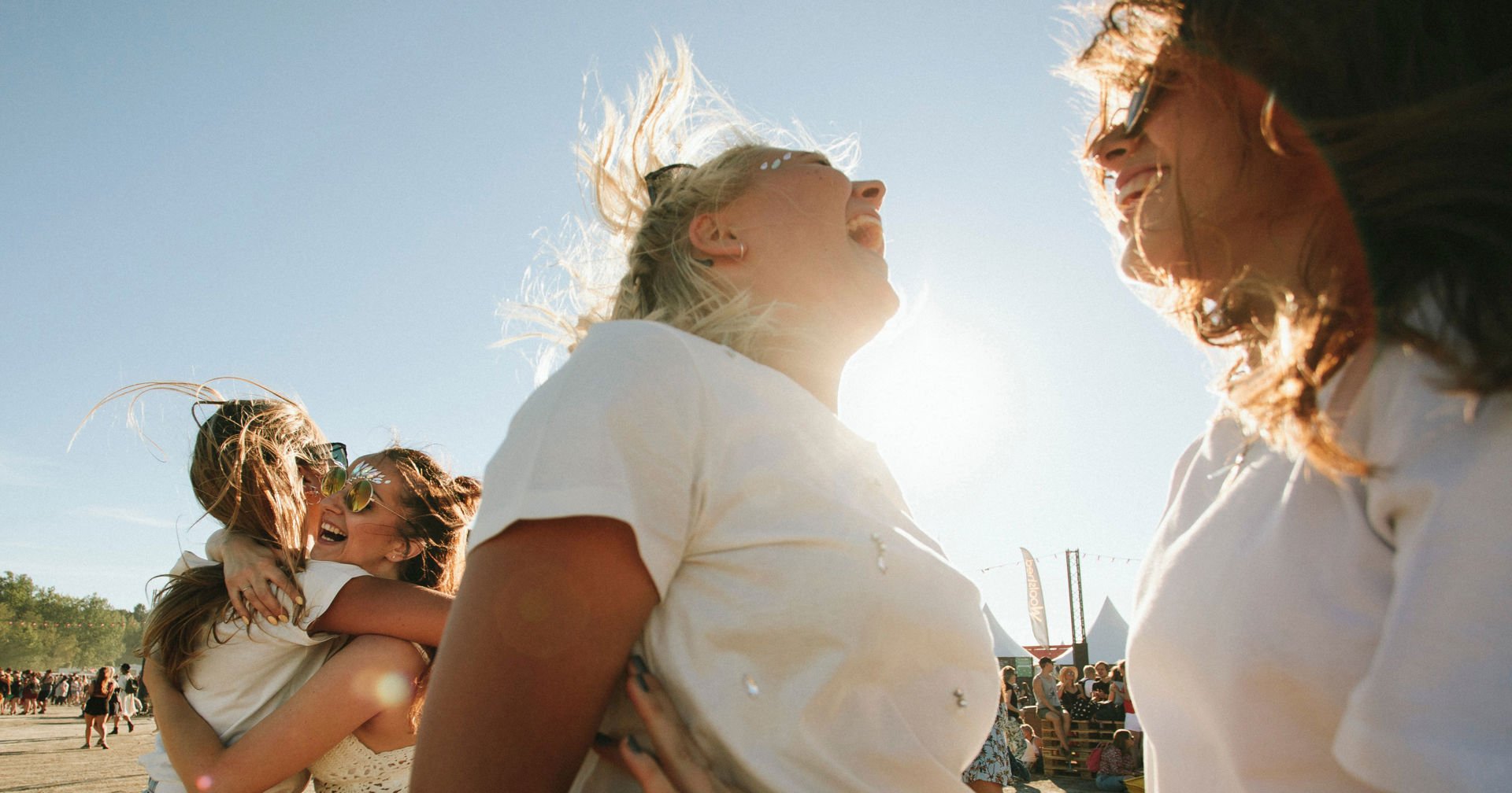 Med hjälp av dessa tips tar du hand om dina kompisar även på sommarens festivaler.