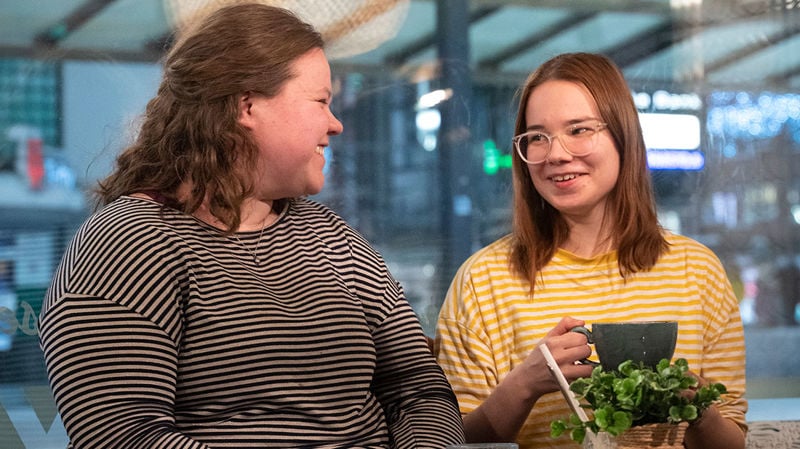 Ronja och Jenni - vänskap vid polcirkeln